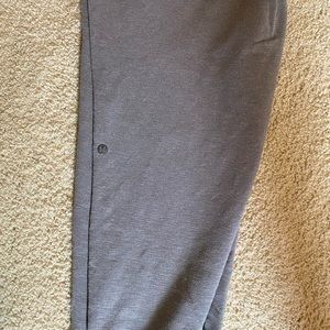 Men’s lululemon sweatpants XL